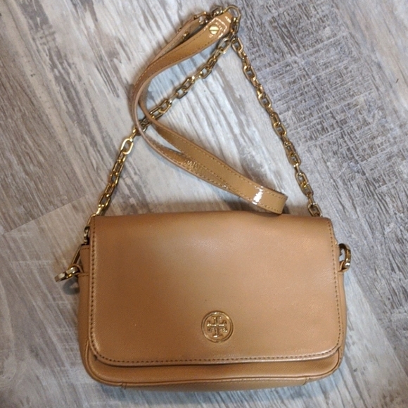 Tory Burch Handbags - Tory Burch Robinson Chain Mini Crossbody Bag